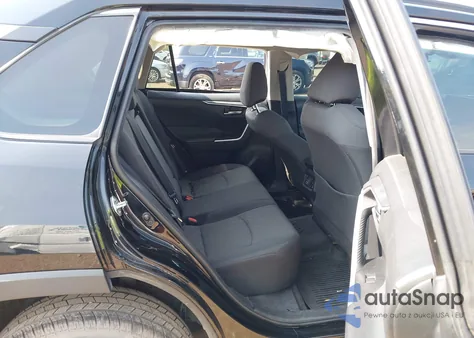 2021 Toyota Rav4 Xle z USA, uszkodzony, nr VIN 2T3P1RFV0MC166900